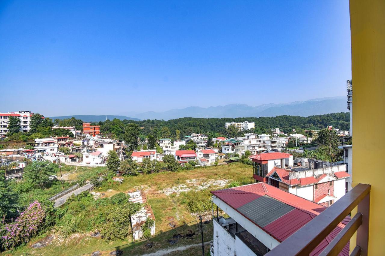 Fabexpress Bzoie Heritage Dehradun Exterior photo